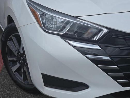 2023 Nissan Versa 1.6 SV