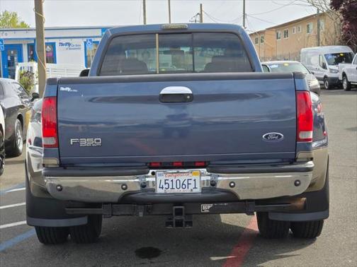 2004 Ford F-350 XL Crew Cab