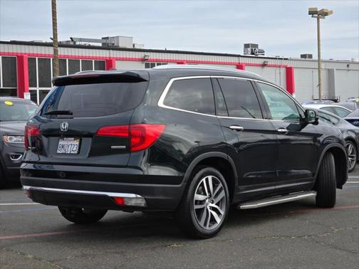 2017 Honda Pilot Touring
