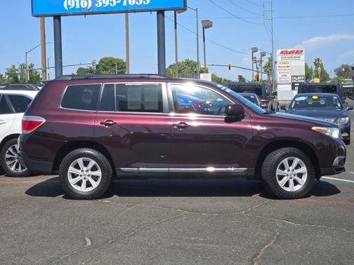 2013 Toyota Highlander SE