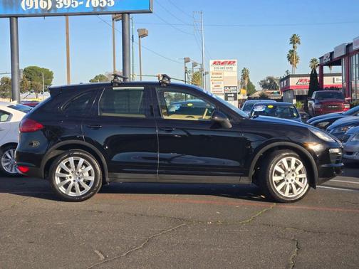 2014 Porsche Cayenne S