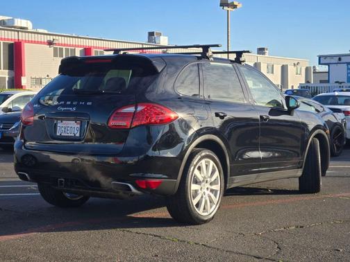 2014 Porsche Cayenne S