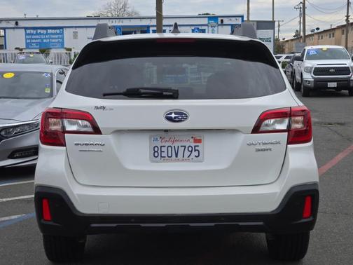 2018 Subaru Outback 3.6R Limited