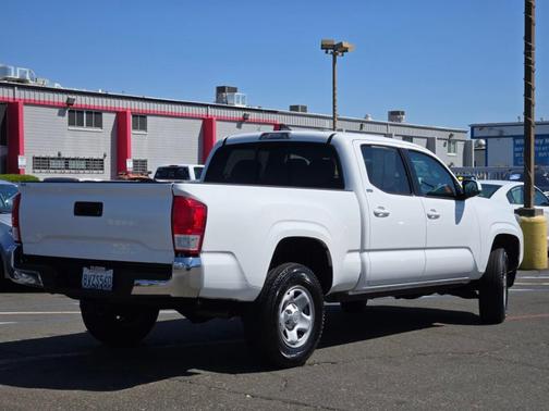 2016 Toyota Tacoma SR5