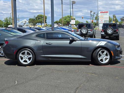 2017 Chevrolet Camaro 1LT
