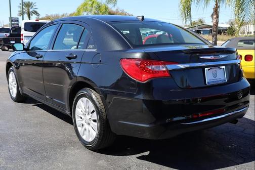 2011 Chrysler 200 LX