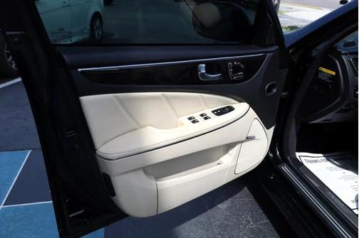 2014 Hyundai Equus Signature