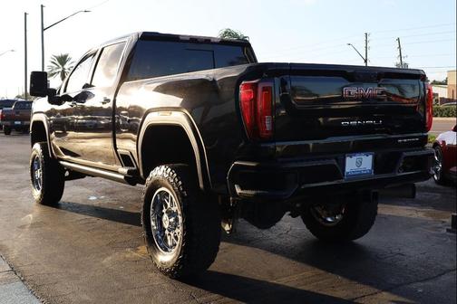2023 GMC Sierra 2500 Denali