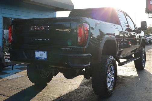 2023 GMC Sierra 2500 Denali