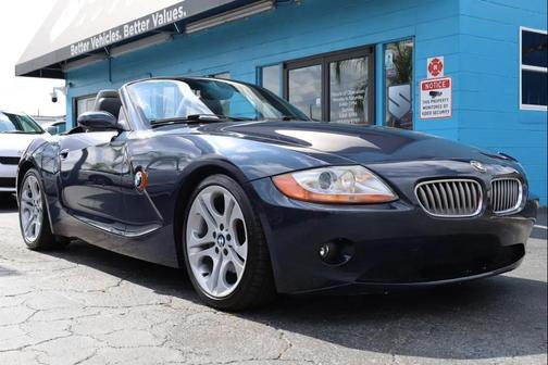 Alpine White 2004 BMW Z4 3.0i