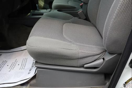 Glacier White 2017 Nissan Frontier SV