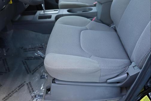 2013 Nissan Frontier SV