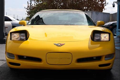 Millennium Yellow 2004 Chevrolet Corvette Base