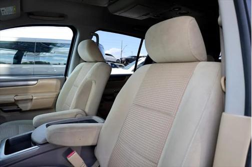 2013 Nissan Armada SV