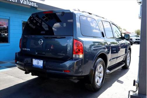 2013 Nissan Armada SV