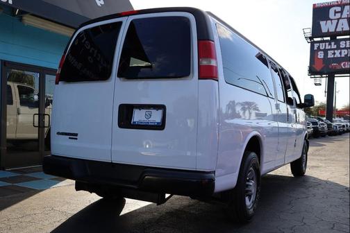 2016 Chevrolet Express 3500 LS