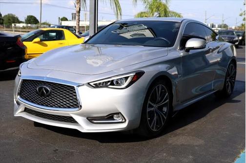 2019 INFINITI Q60 3.0T LUXE