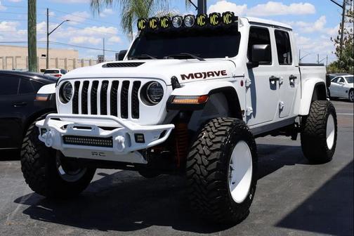 Bright White Clearcoat 2022 Jeep Gladiator Mojave 4x4