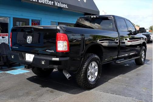 2021 RAM 3500 Big Horn Crew Cab 4x4 8' Box