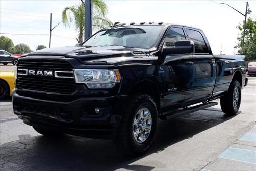 2021 RAM 3500 Big Horn Crew Cab 4x4 8' Box