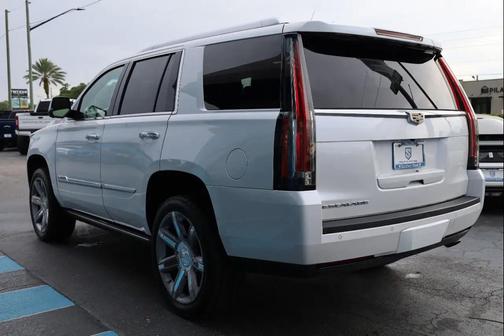 Crystal White Tricoat 2016 Cadillac Escalade Premium