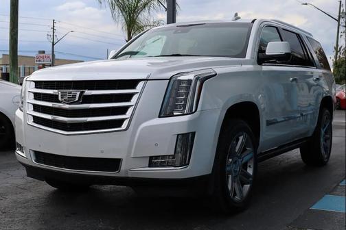 Crystal White Tricoat 2016 Cadillac Escalade Premium