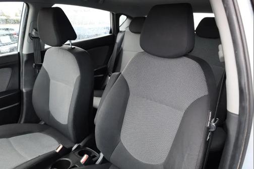 2013 Hyundai Accent GS