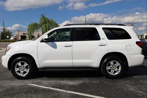 Super White 2013 Toyota Sequoia SR5
