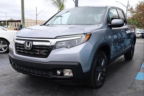 Lunar Silver Metallic 2019 Honda Ridgeline Sport