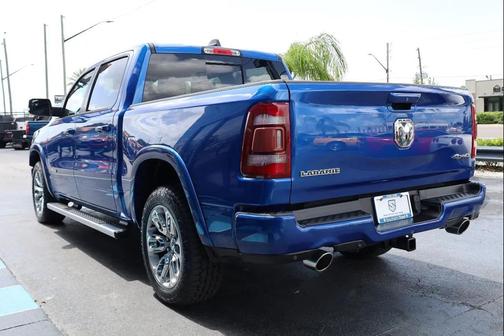 Blue Streak Pearlcoat 2019 RAM 1500 Laramie