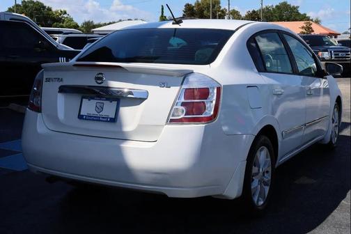 Aspen White 2012 Nissan Sentra 2.0 SL