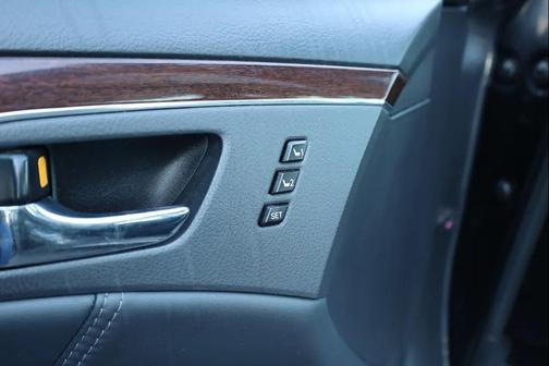 Magnetic Gray Metallic 2010 Toyota Avalon Limited