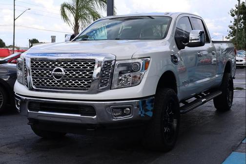 2019 Nissan Titan XD SL
