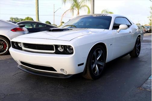 2014 Dodge Challenger Shaker Pkg
