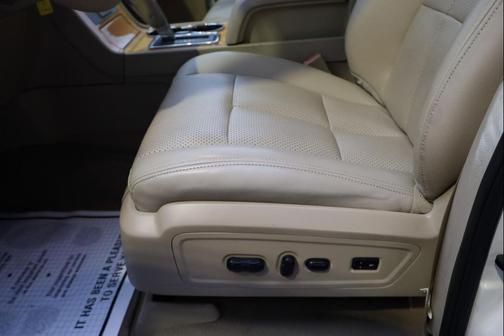 2008 Lincoln Navigator Base