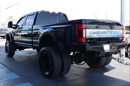 2022 Ford F-450 Platinum