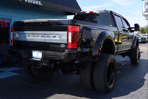 2022 Ford F-450 Platinum