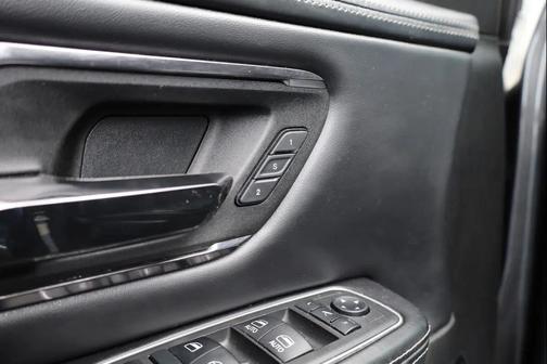 Granite Crystal Metallic Clearcoat 2022 RAM 1500 Limited