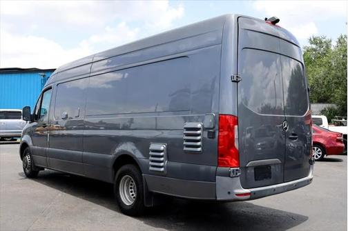 2022 Mercedes-Benz Sprinter 4500 High Roof V6