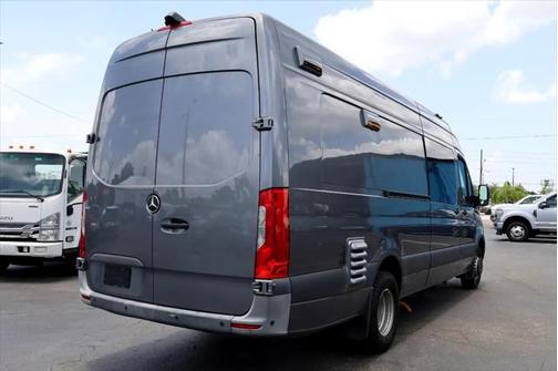 2022 Mercedes-Benz Sprinter 4500 High Roof V6
