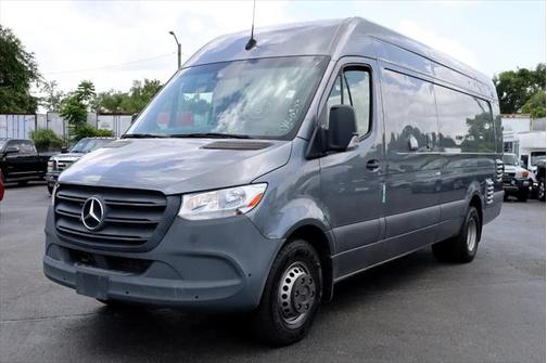 2022 Mercedes-Benz Sprinter 4500 High Roof V6