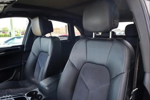 Gray 2018 Porsche Macan Macan
