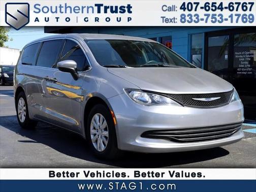 2020 Chrysler Voyager L