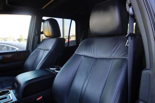 2016 Lincoln Navigator Select