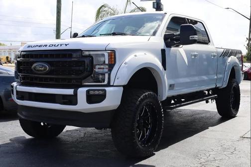White 2022 Ford F-250 Lariat