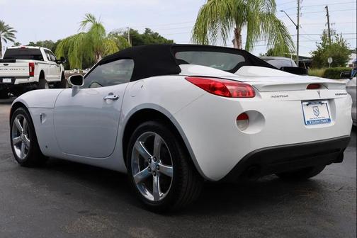 Pure (Summit White) 2007 Pontiac Solstice GXP