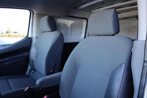 2016 Nissan NV200 SV