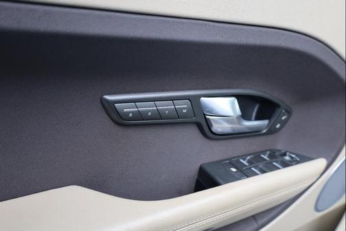 2013 Land Rover Range Rover Evoque Pure Plus