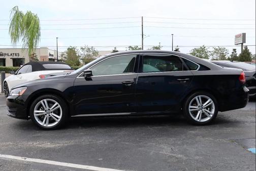 Black 2014 Volkswagen Passat 2.0L TDI DSG SE w/Sunroof