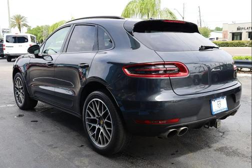2017 Porsche Macan Macan